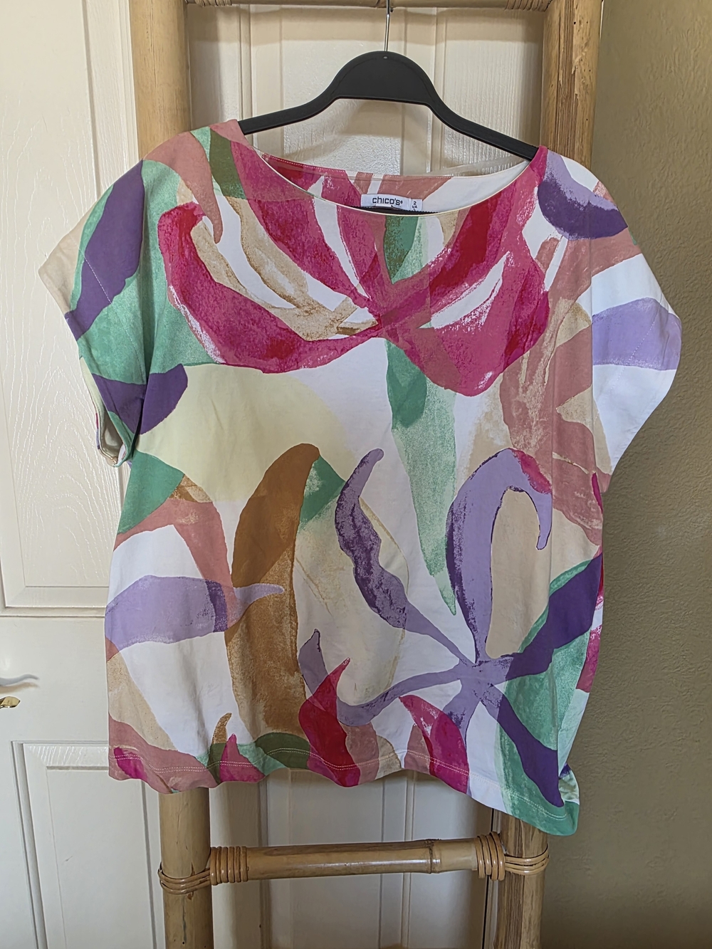 Chico's Floral Watercolor Print Top in White, Pink, Purple, Green, Tan